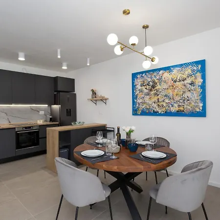 Lemon3 Deluxe Apartment