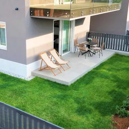 Lemon3 Deluxe Apartment Porec